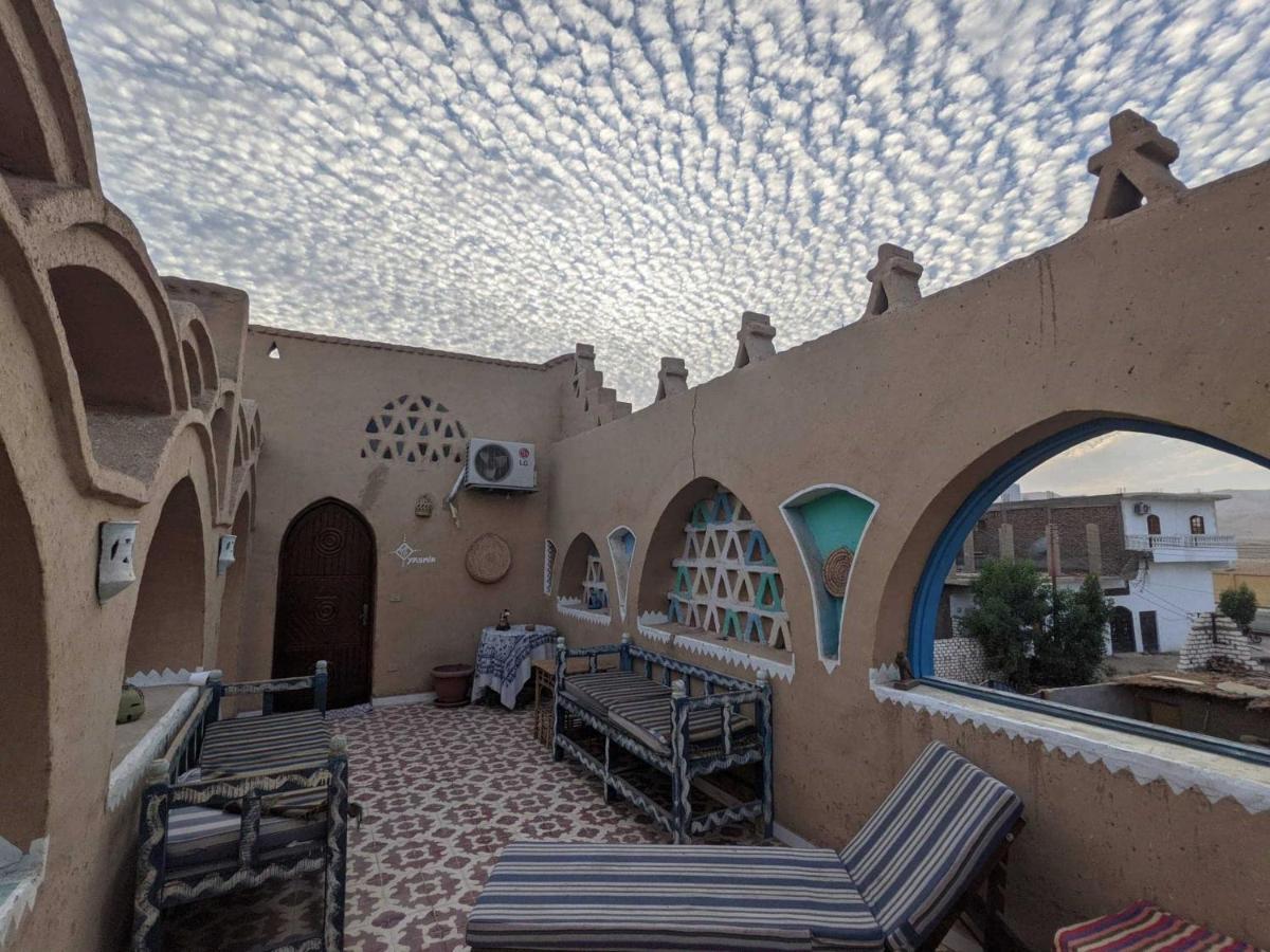 Готель Scorpion House Луксор Екстер'єр фото